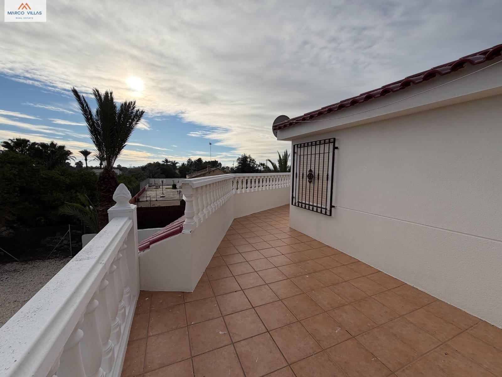 3 soveværelse Villa til salg i La Hoya med swimmingpool - € 298.900 (Ref: 9518898)