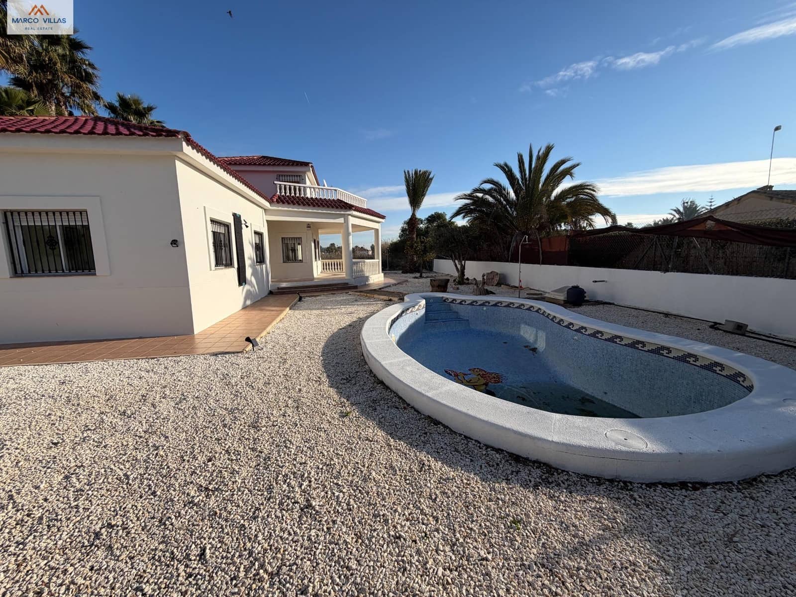 3 soveværelse Villa til salg i La Hoya med swimmingpool - € 298.900 (Ref: 9518898)