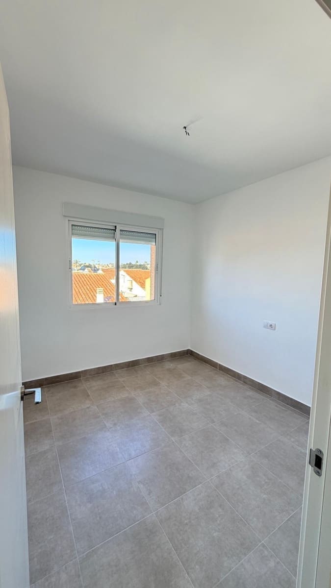 3 bedroom Flat for sale in Santiago de la Ribera with garage - € 129,950 (Ref: 9530523)