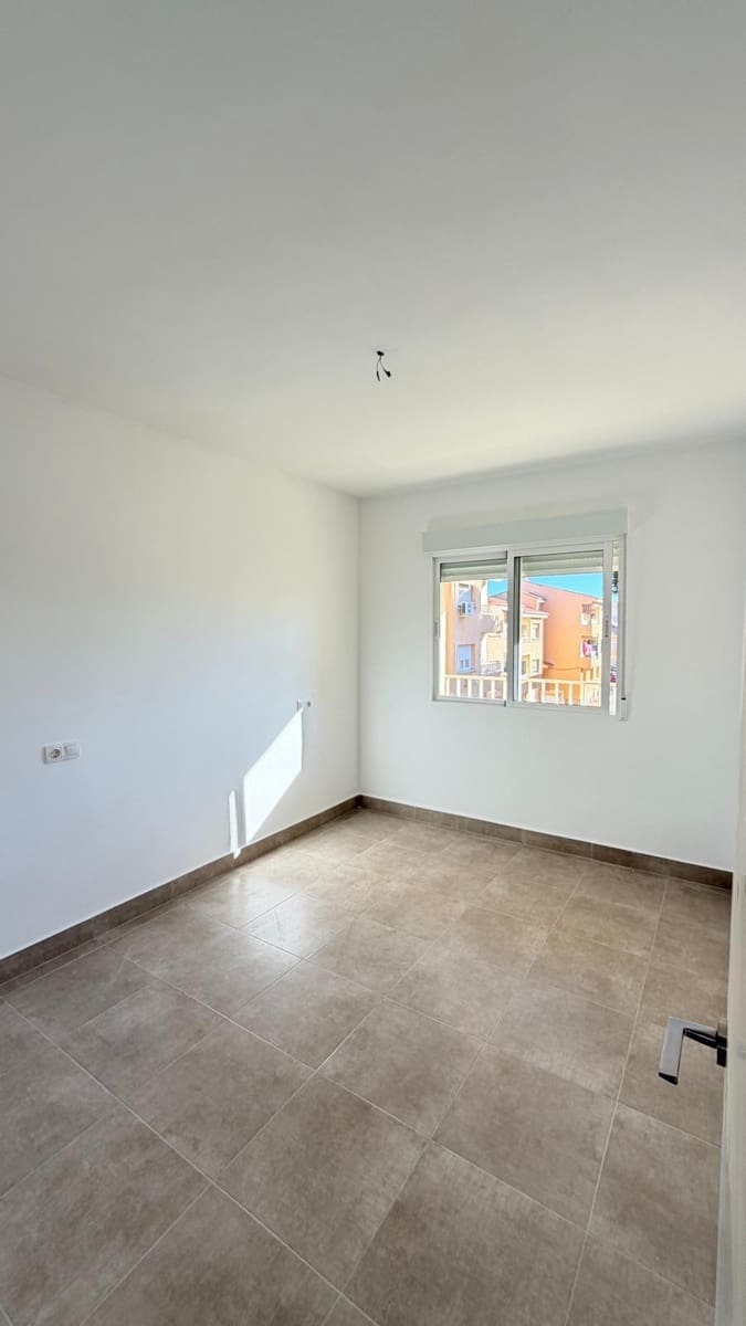 3 bedroom Flat for sale in Santiago de la Ribera with garage - € 129,950 (Ref: 9530523)