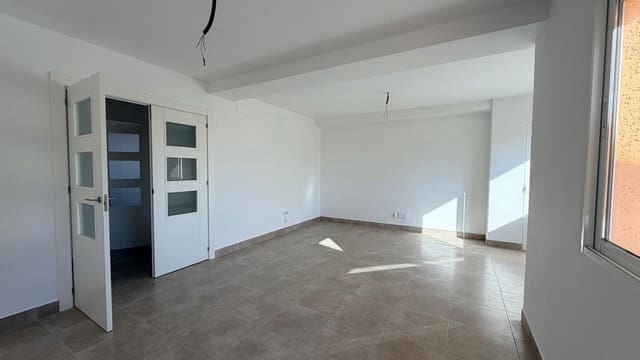 3 bedroom Flat for sale in Santiago de la Ribera, San Javier with garage - € 129,950 (Ref: 9530523)