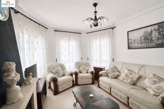 Chalet de 3 habitaciones en Guardamar del Segura en venta con piscina - 275.000 € (Ref: 9541093)