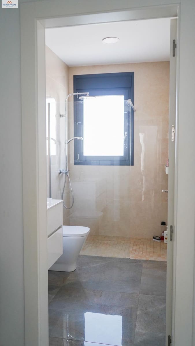 5 bedroom Villa for sale in San Fulgencio with pool garage - € 1,500,000 (Ref: 9604964)