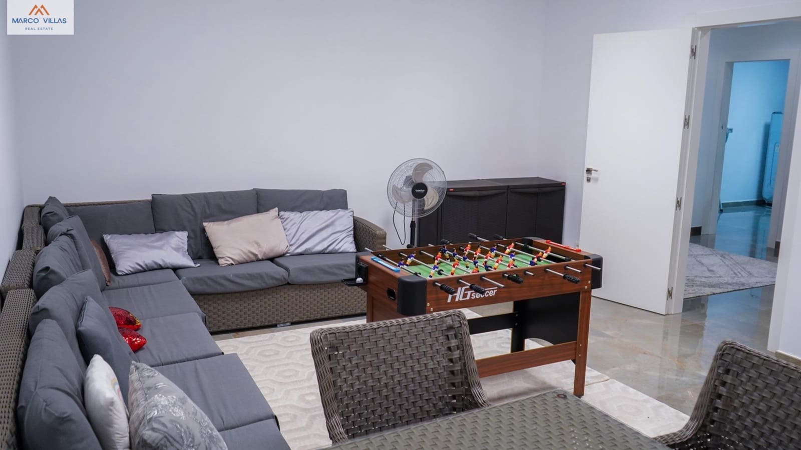 5 bedroom Villa for sale in San Fulgencio with pool garage - € 1,500,000 (Ref: 9604964)