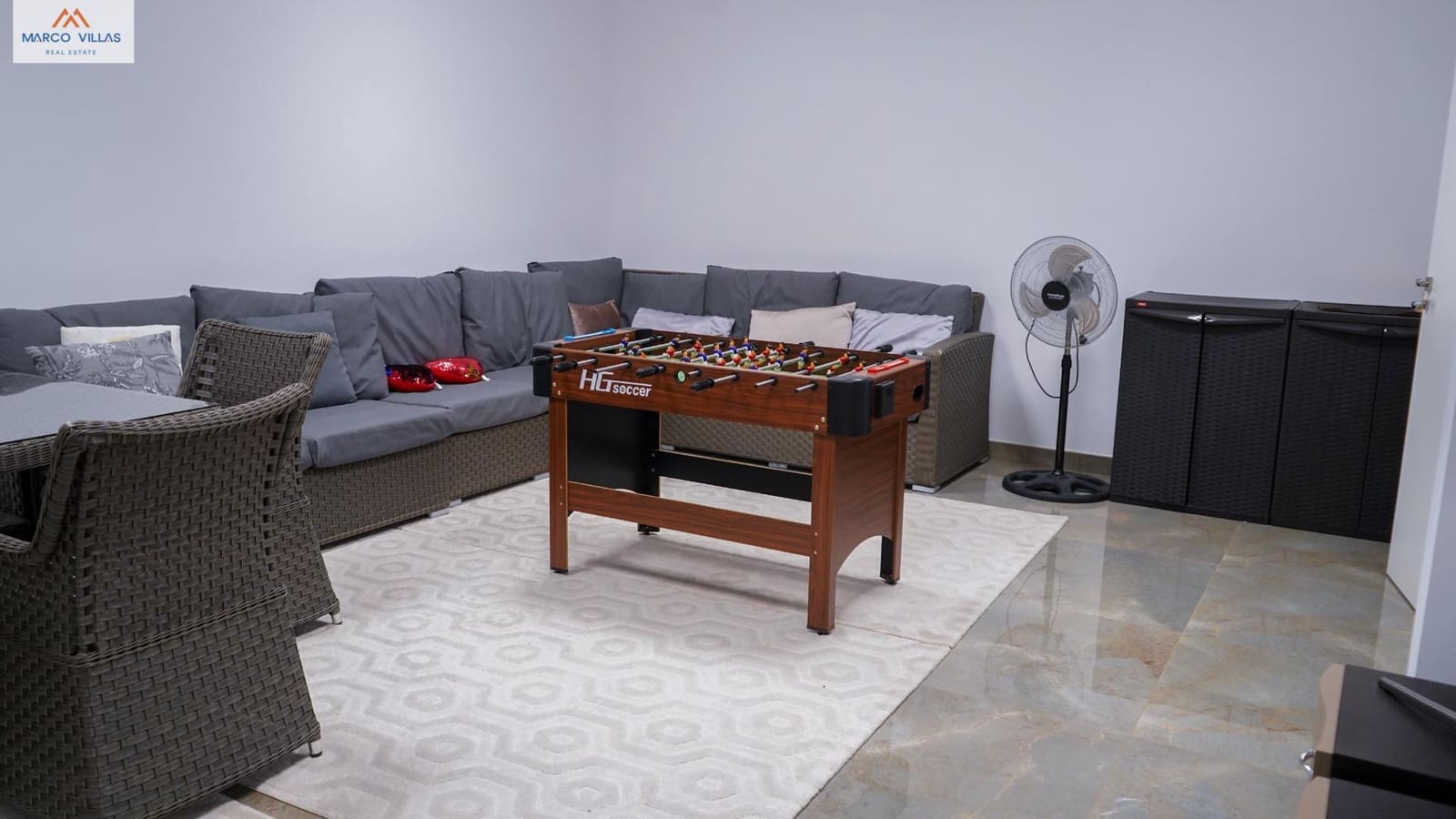 5 bedroom Villa for sale in San Fulgencio with pool garage - € 1,500,000 (Ref: 9604964)