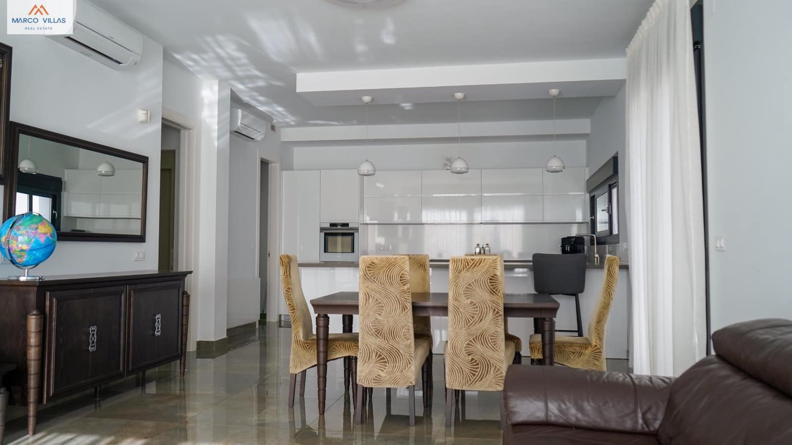 5 bedroom Villa for sale in San Fulgencio with pool garage - € 1,500,000 (Ref: 9604964)