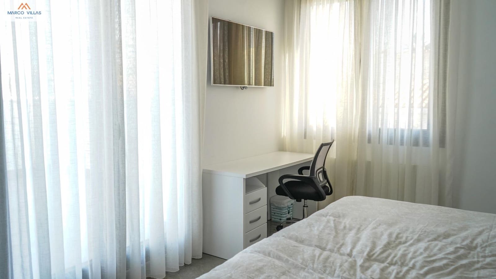 5 bedroom Villa for sale in San Fulgencio with pool garage - € 1,500,000 (Ref: 9604964)