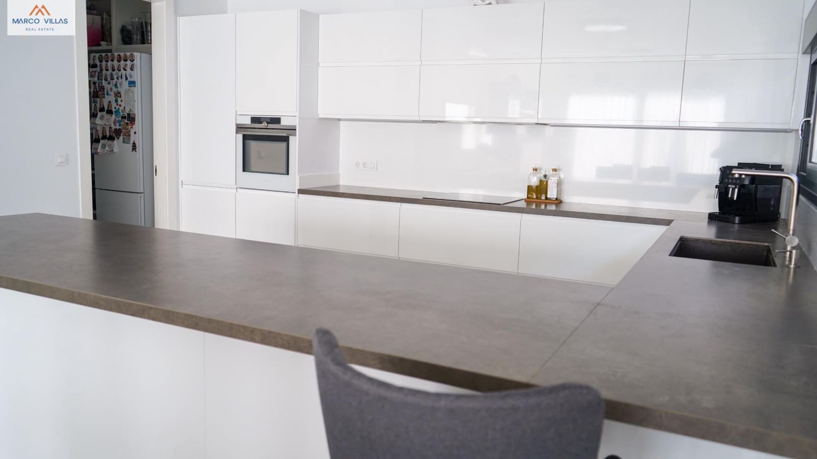 5 bedroom Villa for sale in San Fulgencio with pool garage - € 1,500,000 (Ref: 9604964)