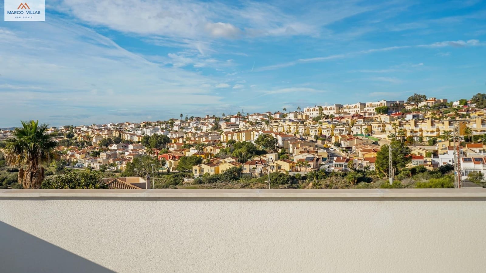 5 bedroom Villa for sale in San Fulgencio with pool garage - € 1,500,000 (Ref: 9604964)