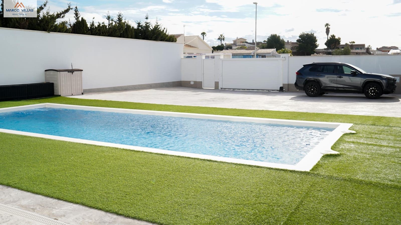 5 bedroom Villa for sale in San Fulgencio with pool garage - € 1,500,000 (Ref: 9604964)