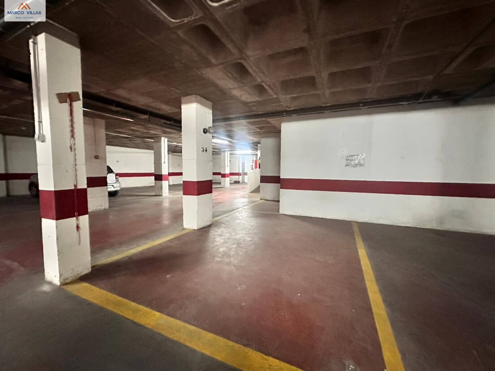 Garage till salu i Guardamar del Segura - 35 000 € (Ref: 9615452)