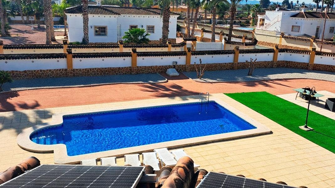 3 bedroom Villa for sale in Catral with pool - € 430,000 (Ref: 9615453)