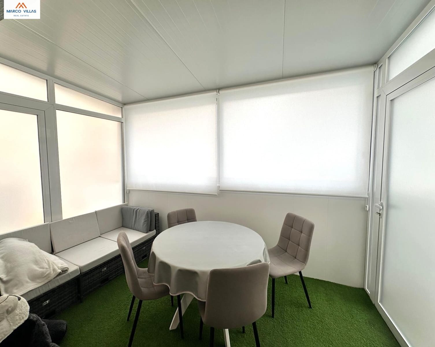 3 soveværelse Lejlighed til salg i Guardamar del Segura med swimmingpool garage - € 289.900 (Ref: 9645008)