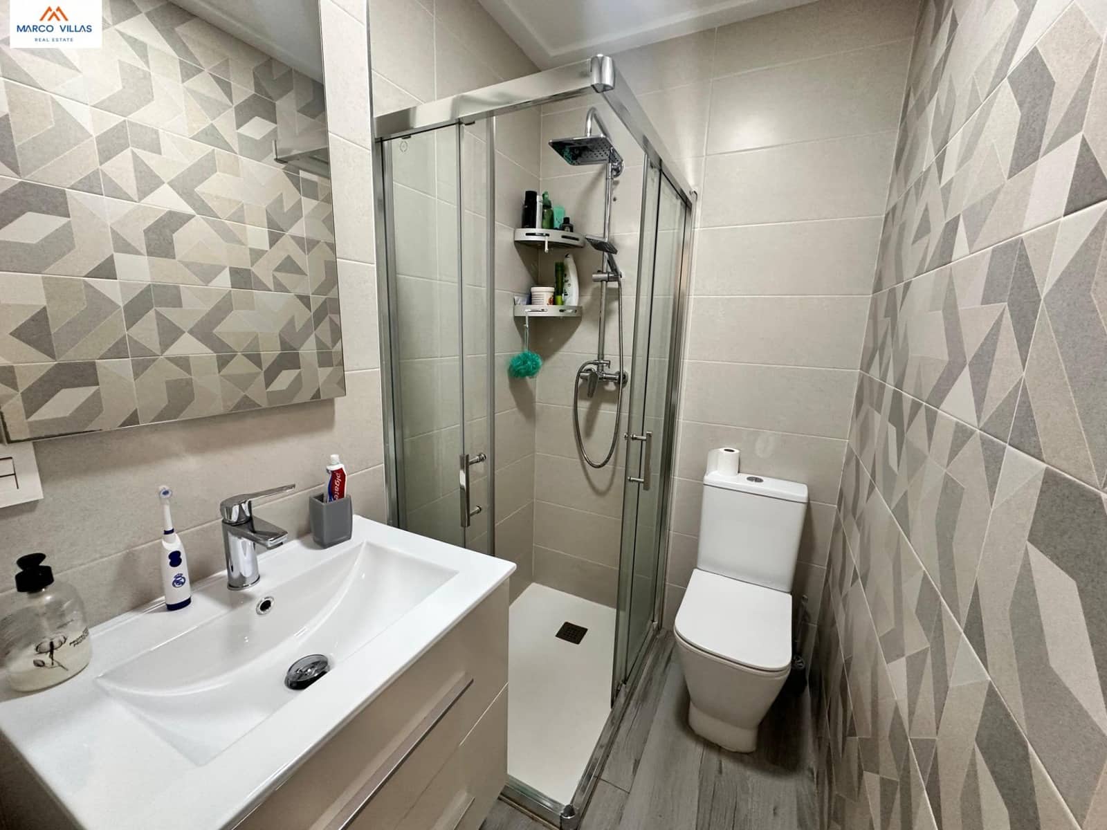 3 soveværelse Lejlighed til salg i Guardamar del Segura med swimmingpool garage - € 289.900 (Ref: 9645008)