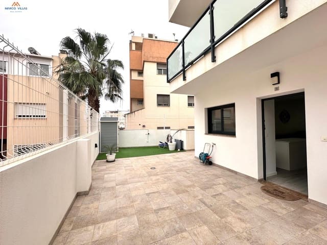 3 makuuhuone Huoneisto myytävänä paikassa Los Secanos, Guardamar del Segura mukana uima-altaan 
autotalli - 289 900 € (Ref: 9645008)