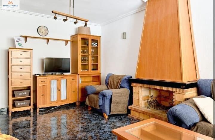 4 bedroom Apartment for sale in Guardamar del Segura with garage - € 285,000 (Ref: 9648102)