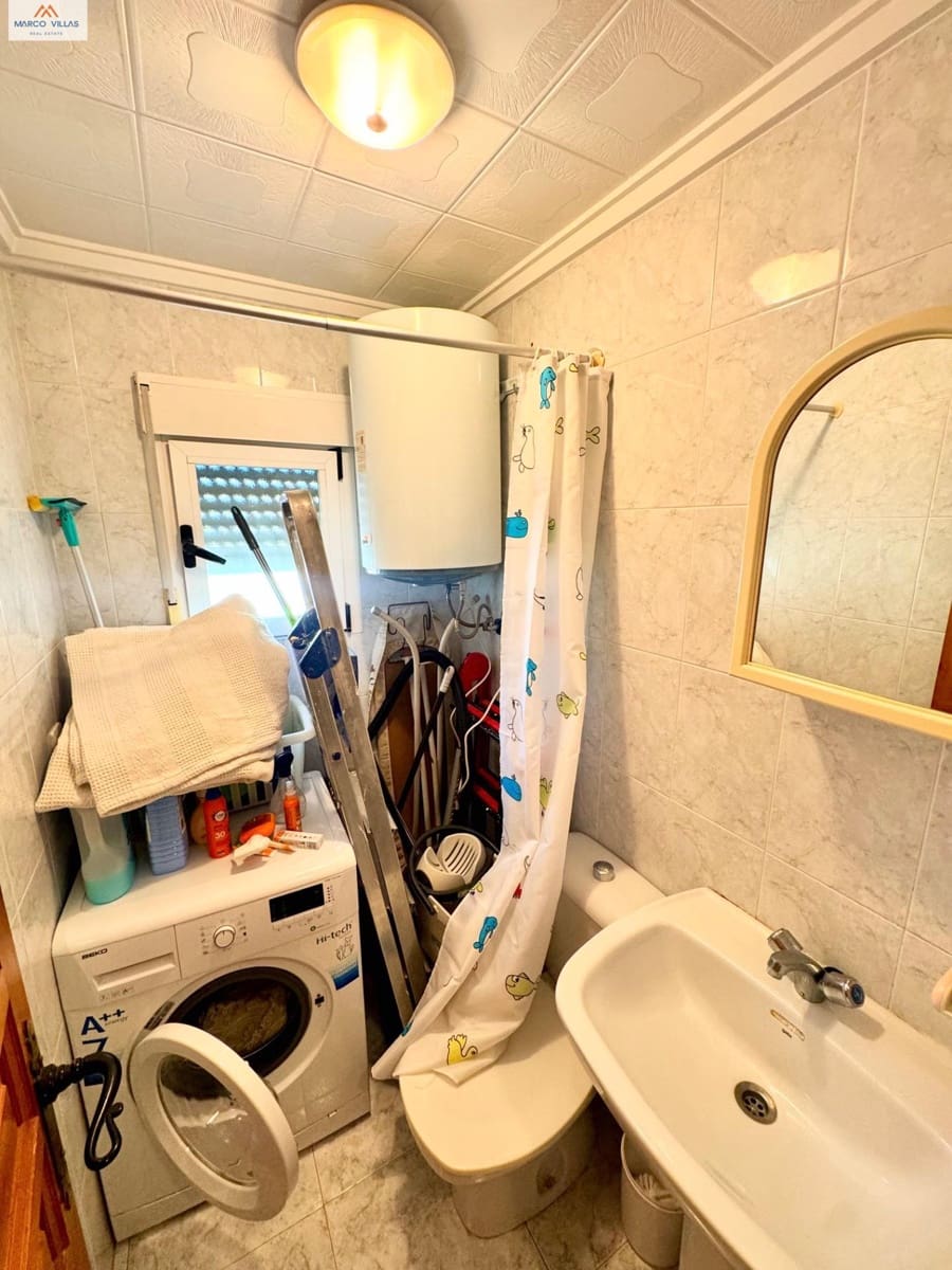 3 bedroom Villa for sale in San Fulgencio with garage - € 185,000 (Ref: 9695334)