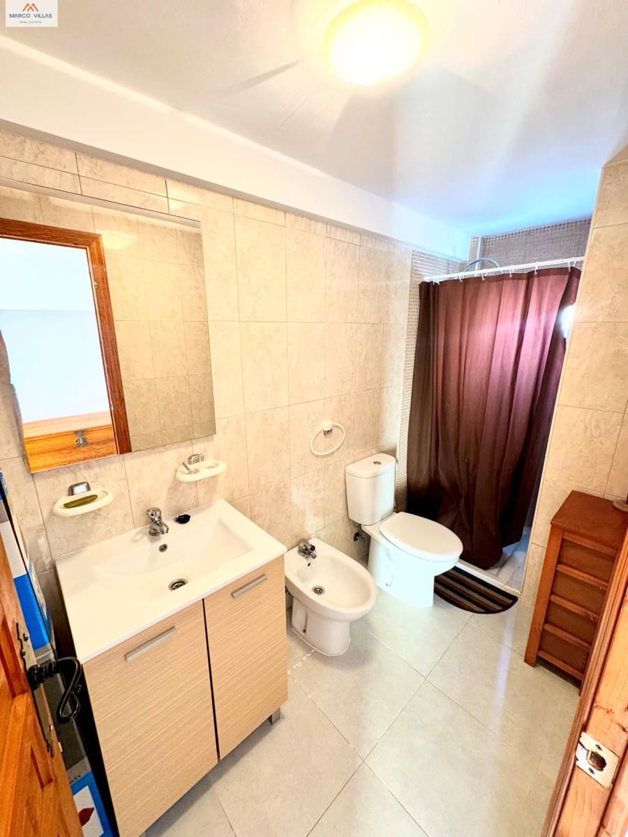 3 bedroom Villa for sale in San Fulgencio with garage - € 185,000 (Ref: 9695334)