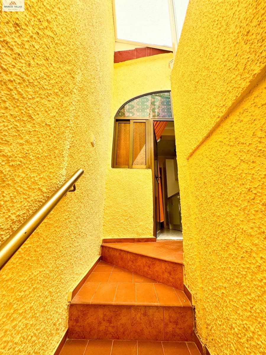 3 bedroom Villa for sale in San Fulgencio with garage - € 185,000 (Ref: 9695334)