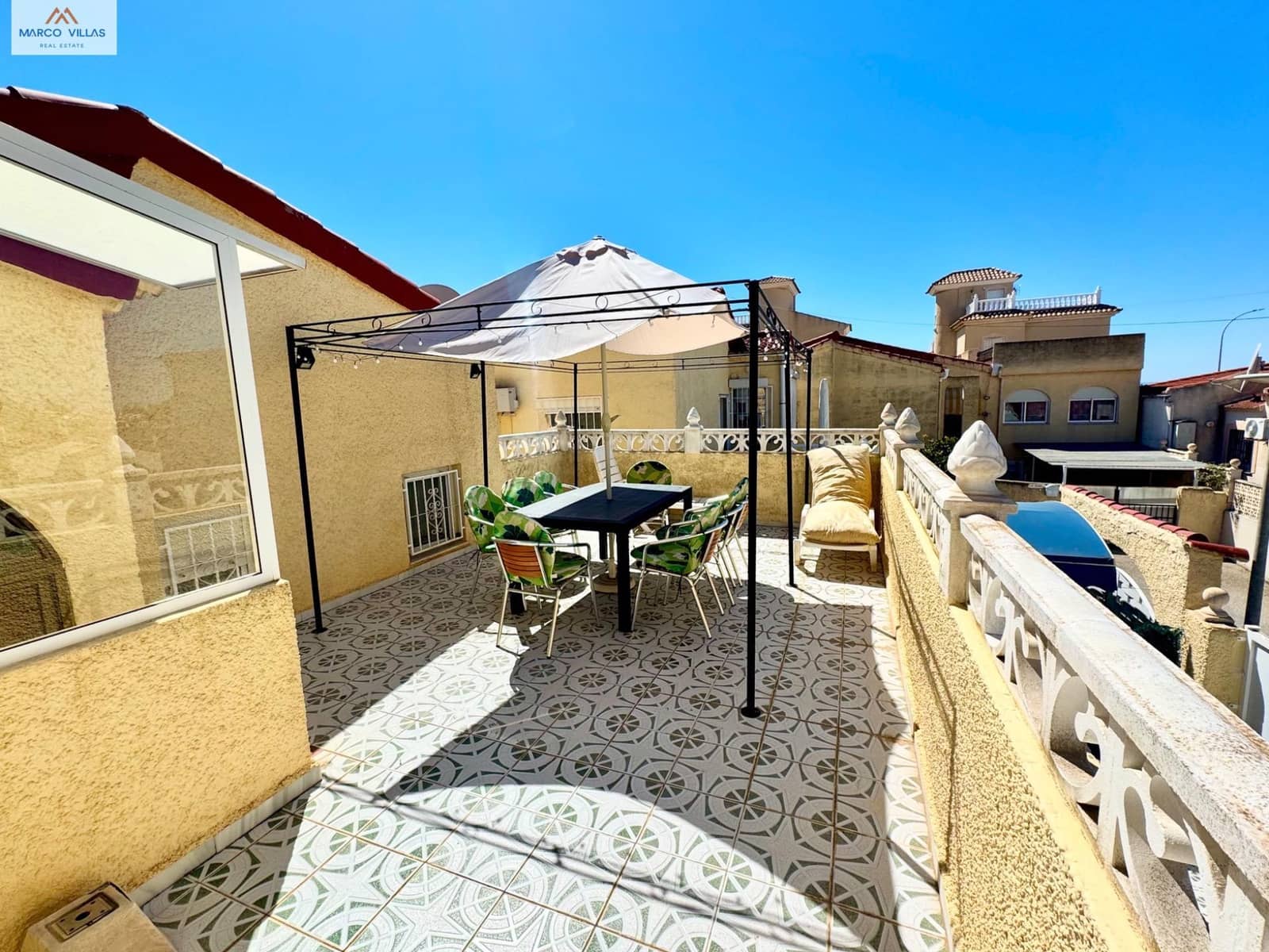 3 bedroom Villa for sale in San Fulgencio with garage - € 185,000 (Ref: 9695334)