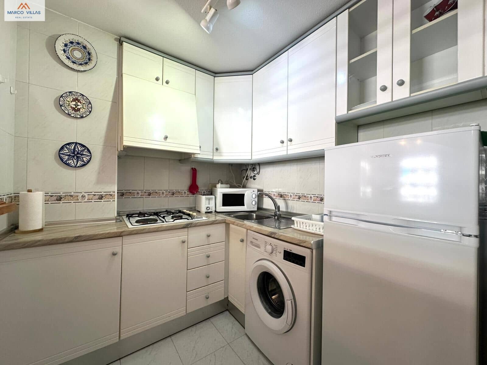 1 bedroom Apartment for sale in Torrevieja with pool - € 155,000 (Ref: 9752026)