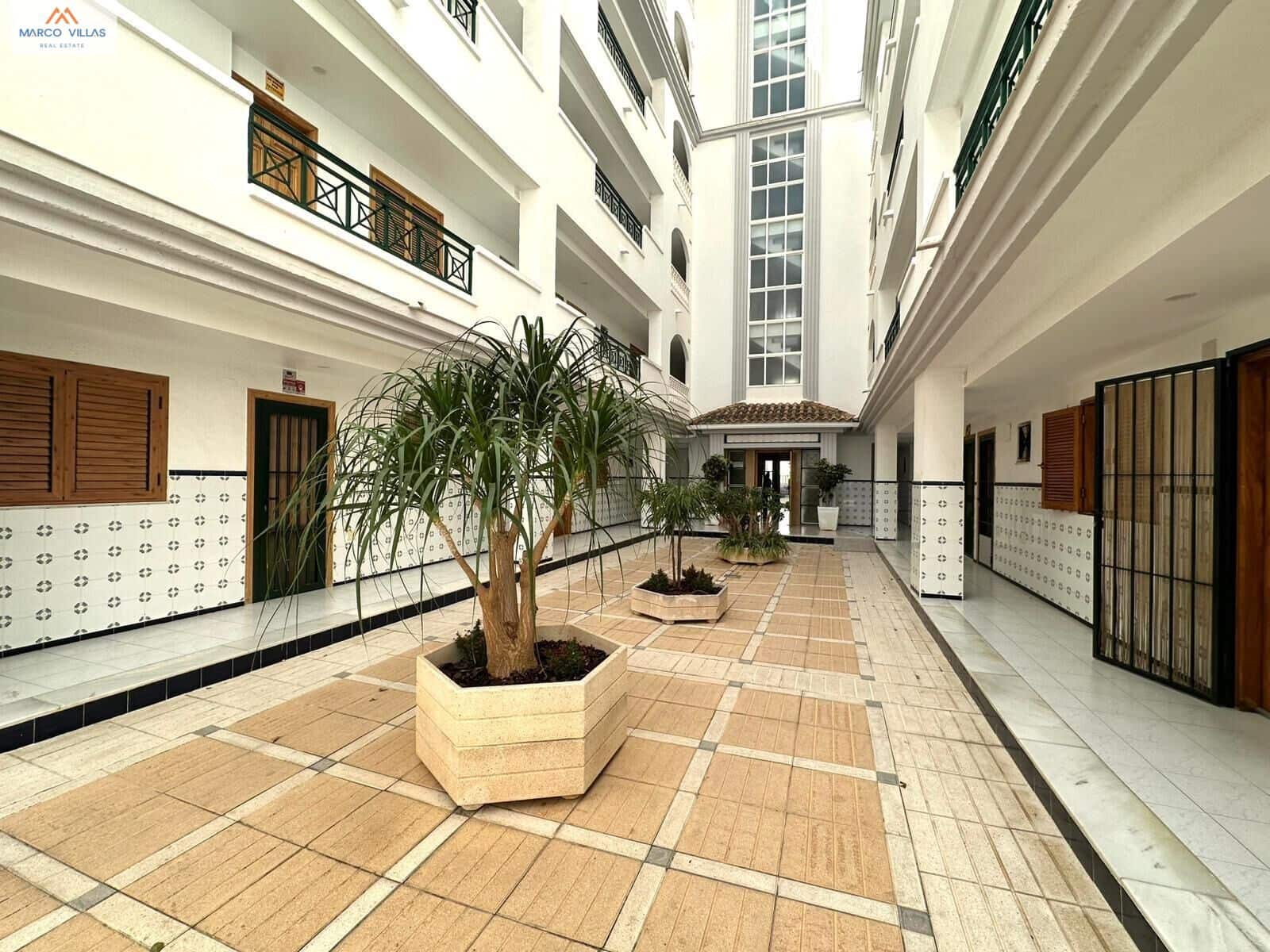 1 bedroom Apartment for sale in Torrevieja with pool - € 155,000 (Ref: 9752026)