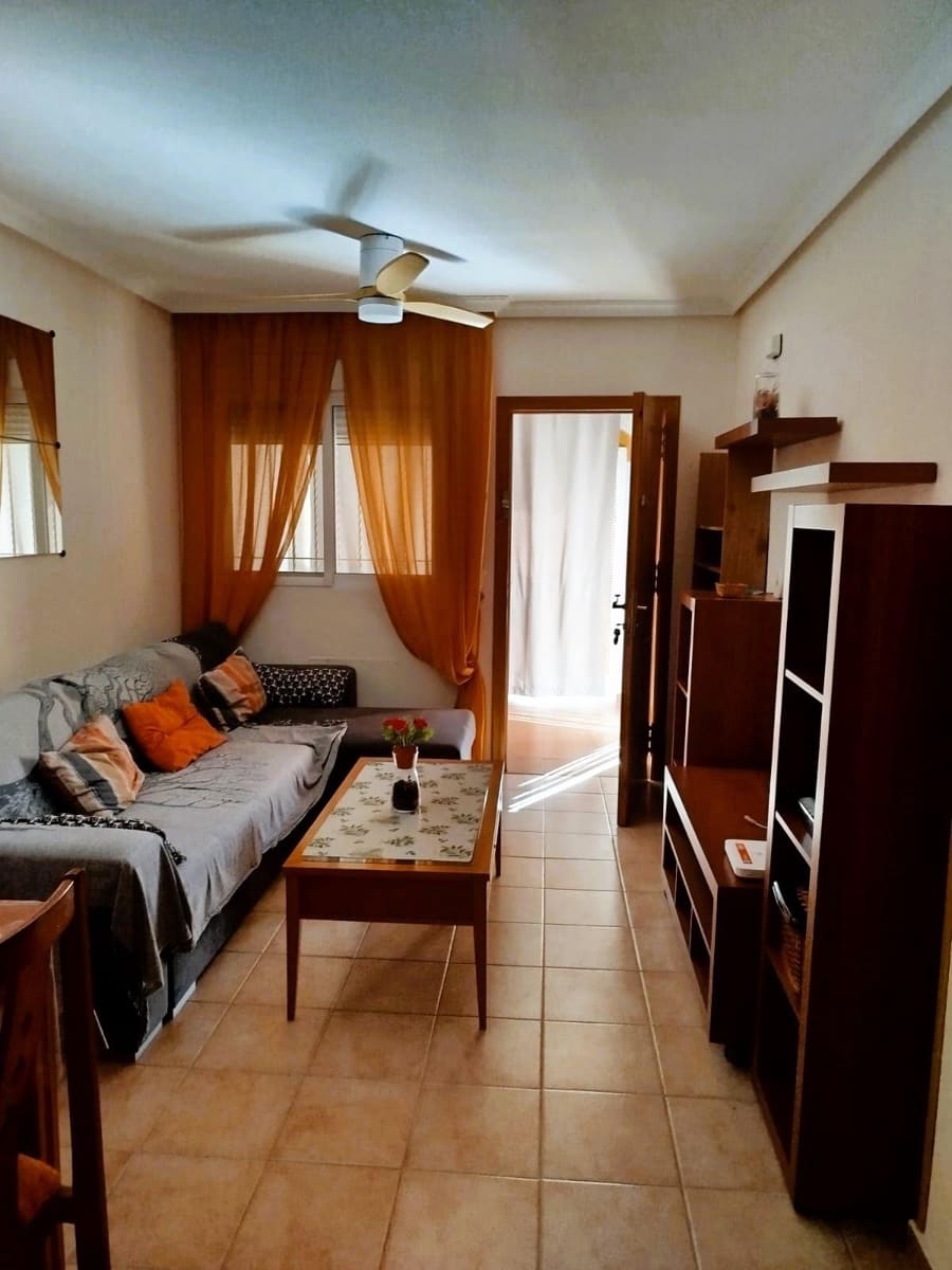 2 makuuhuone Bungalow myytävänä paikassa Guardamar del Segura mukana uima-altaan - 159 000 € (Ref: 9755672)