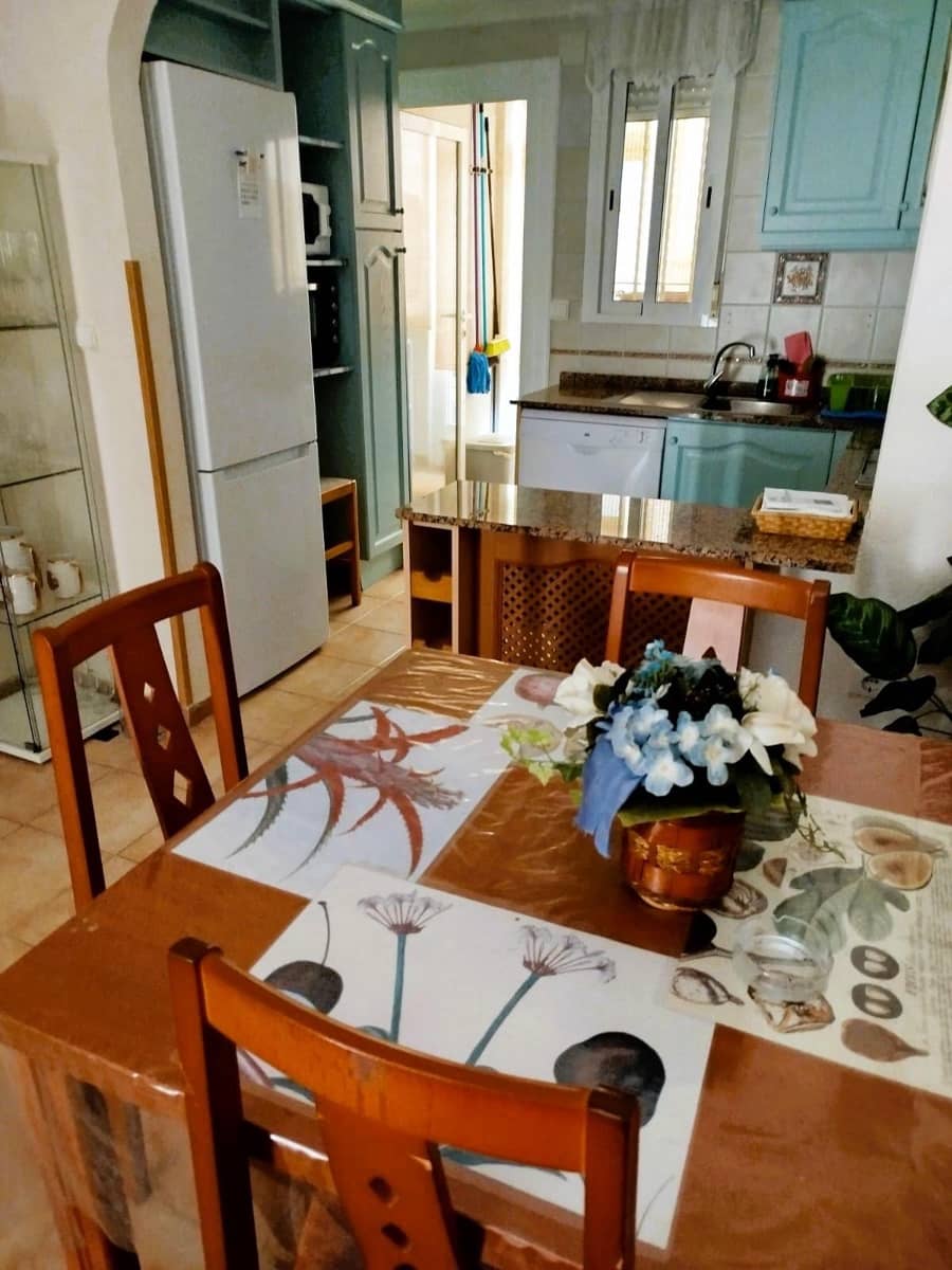 2 makuuhuone Bungalow myytävänä paikassa Guardamar del Segura mukana uima-altaan - 159 000 € (Ref: 9755672)