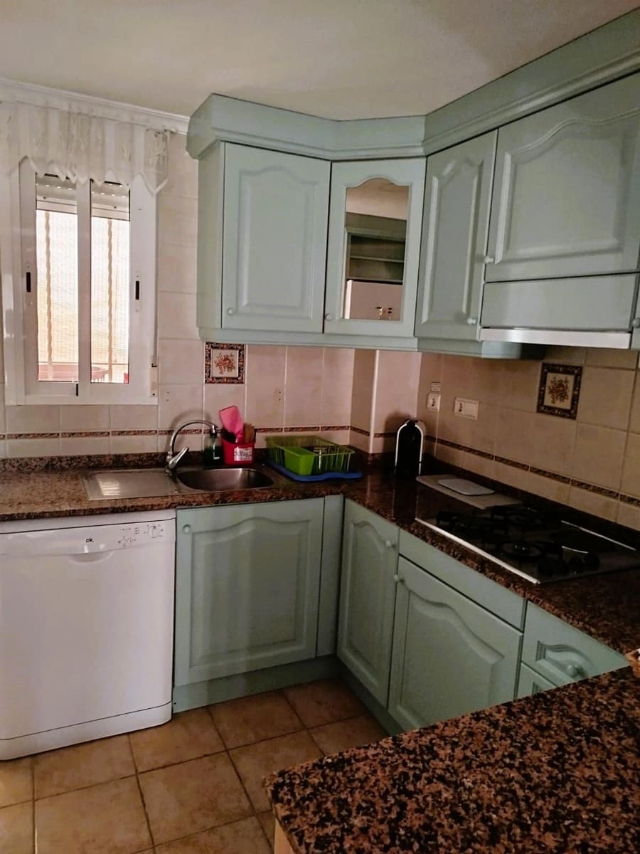 2 makuuhuone Bungalow myytävänä paikassa Guardamar del Segura mukana uima-altaan - 159 000 € (Ref: 9755672)