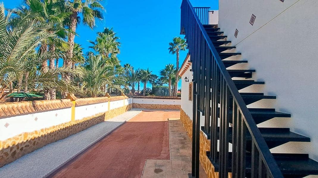 5 bedroom Villa for sale in Catral - € 485,000 (Ref: 9773058)