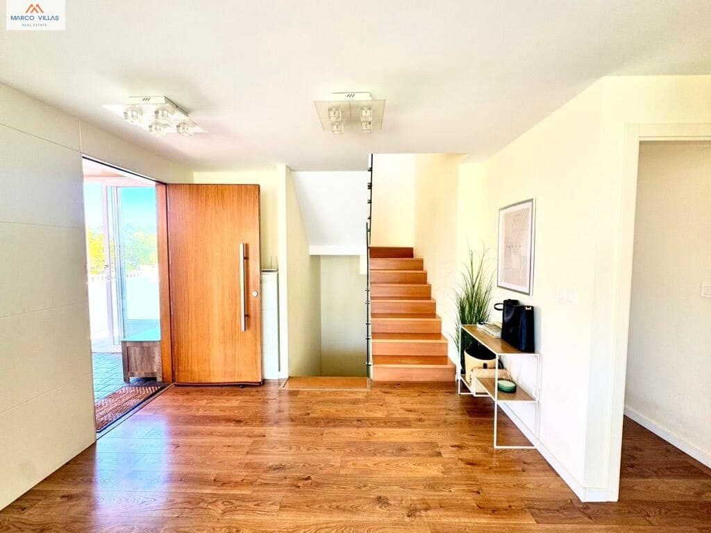 7 soverom Villa til salgs i San Fulgencio med svømmebasseng garasje - € 699 000 (Ref: 9778125)