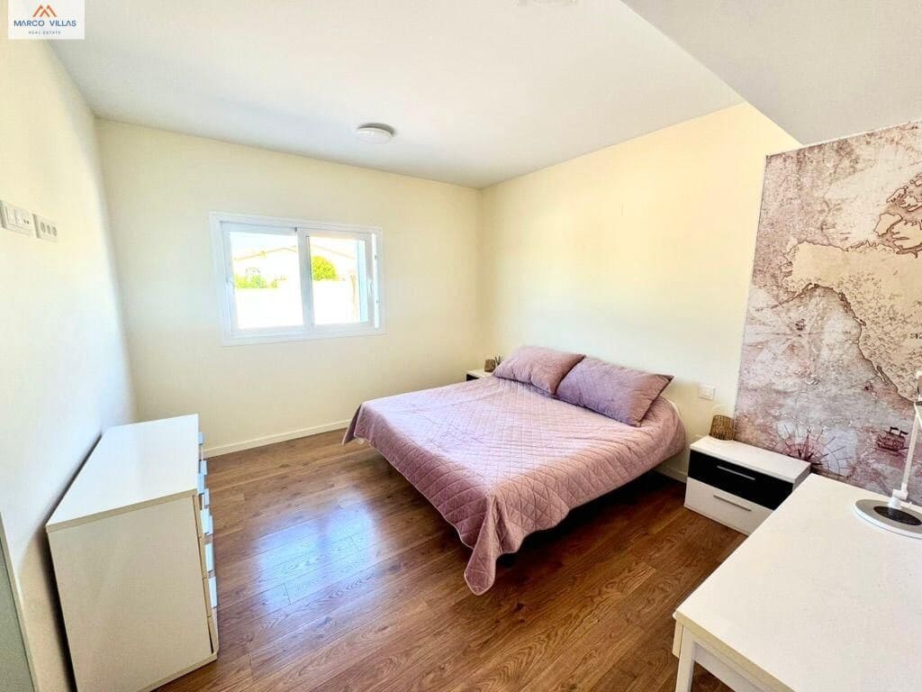 7 soverom Villa til salgs i San Fulgencio med svømmebasseng garasje - € 699 000 (Ref: 9778125)