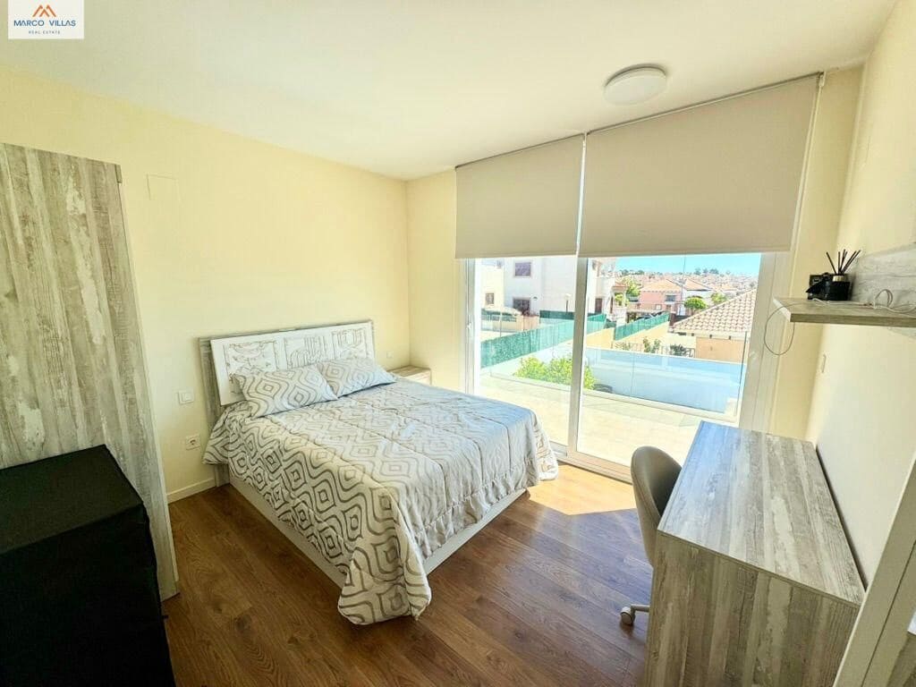 7 soverom Villa til salgs i San Fulgencio med svømmebasseng garasje - € 699 000 (Ref: 9778125)