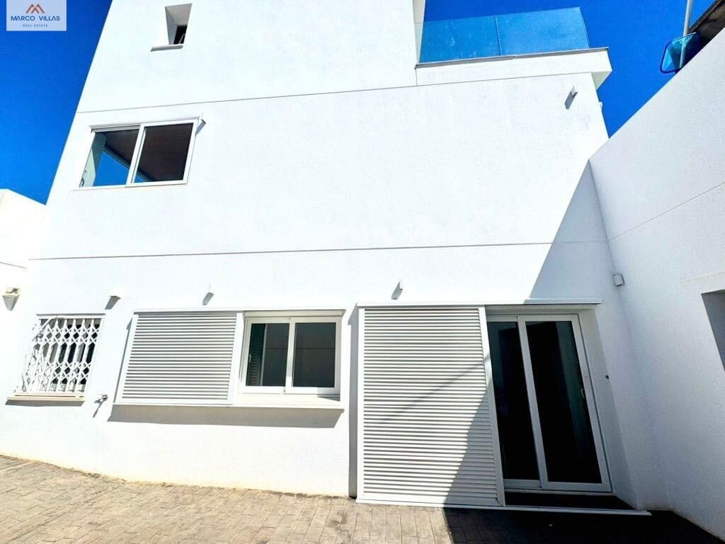 7 soverom Villa til salgs i San Fulgencio med svømmebasseng garasje - € 699 000 (Ref: 9778125)