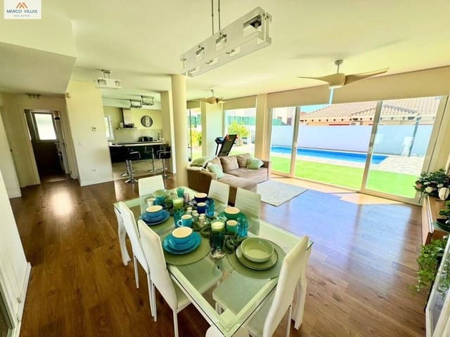 7 sypialnia Willa na sprzedaż w San Fulgencio z basenem garażem - 699 000 € (Ref: 9778125)