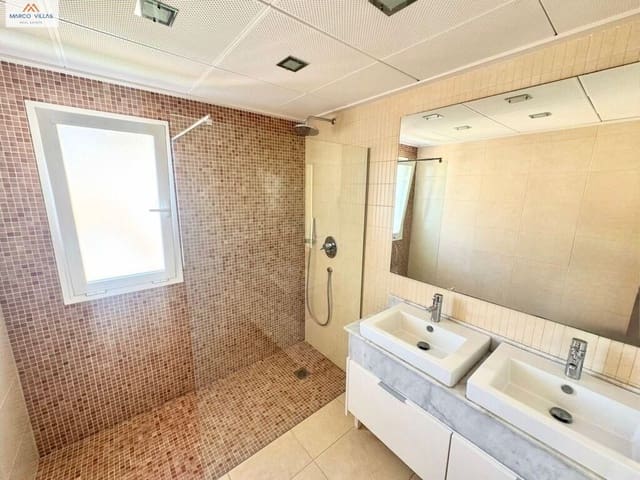 7 sypialnia Willa na sprzedaż w San Fulgencio z basenem garażem - 699 000 € (Ref: 9778125)