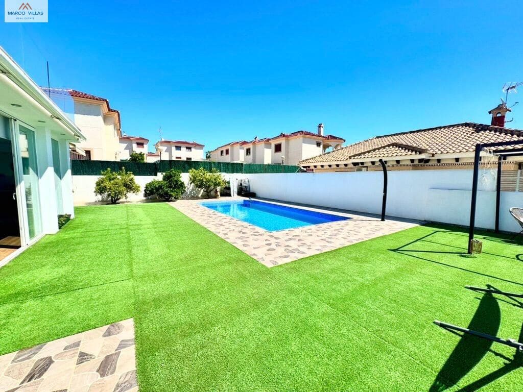 7 soverom Villa til salgs i San Fulgencio med svømmebasseng garasje - € 699 000 (Ref: 9778125)