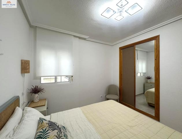 Apartamento de 2 habitaciones en Torrevieja en venta - 199.000 € (Ref: 9791048)