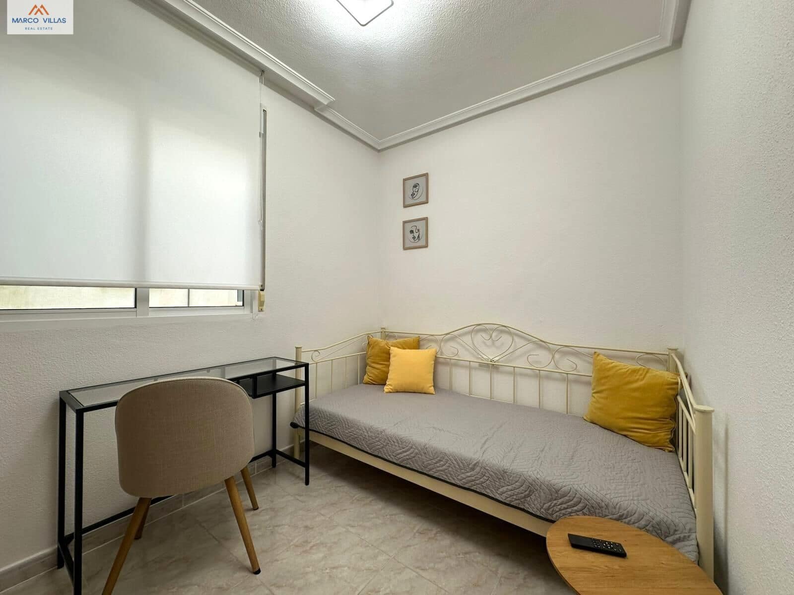 Apartamento de 2 habitaciones en Torrevieja en venta - 199.000 € (Ref: 9791048)