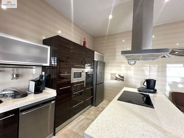 Chalet de 4 habitaciones en Torre de la Horadada, Pilar de la Horadada en venta - 595.000 € (Ref: 9794624)