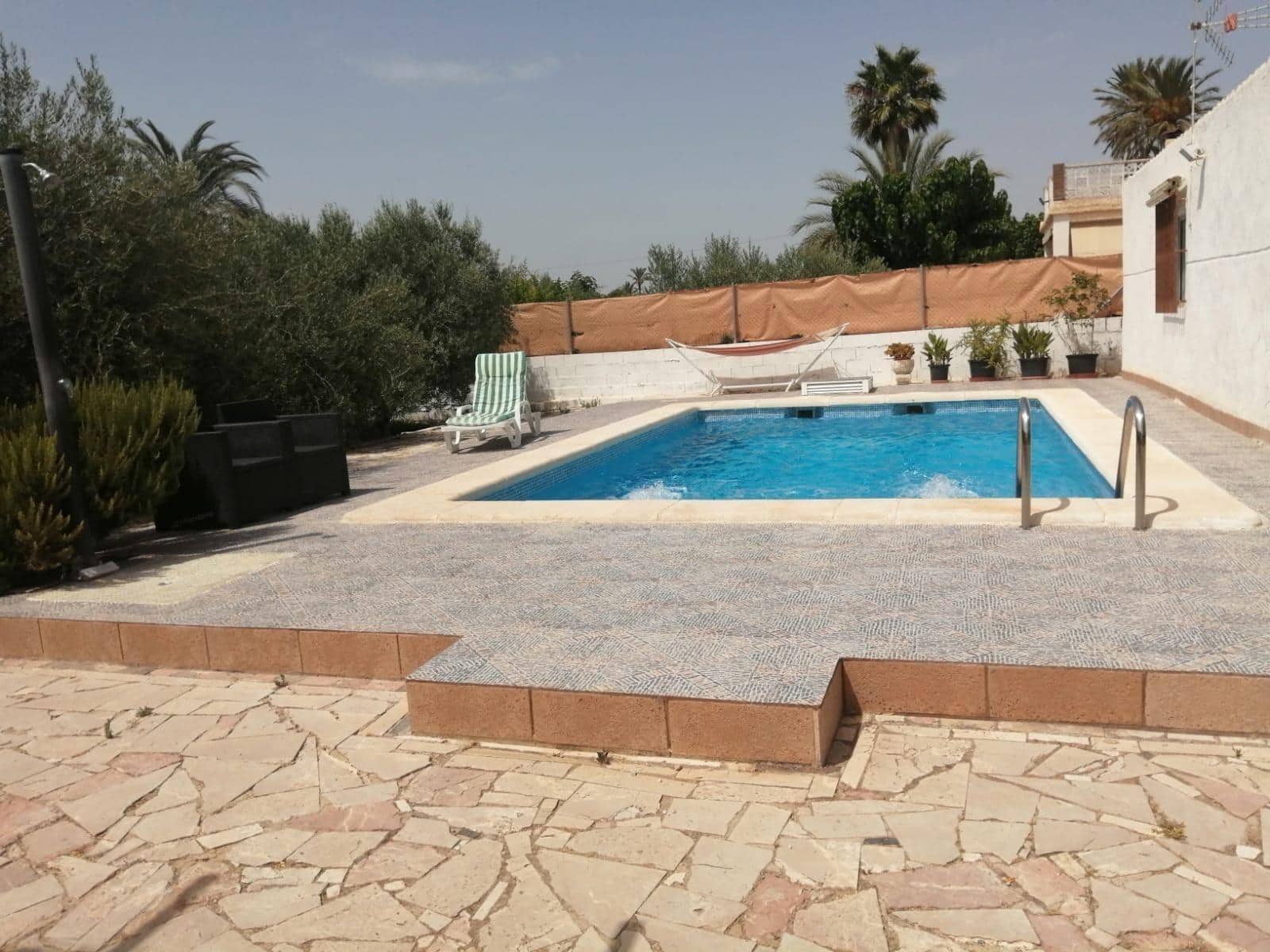 4 soveværelse Villa til salg i Algoda med swimmingpool - € 329.000 (Ref: 9797079)