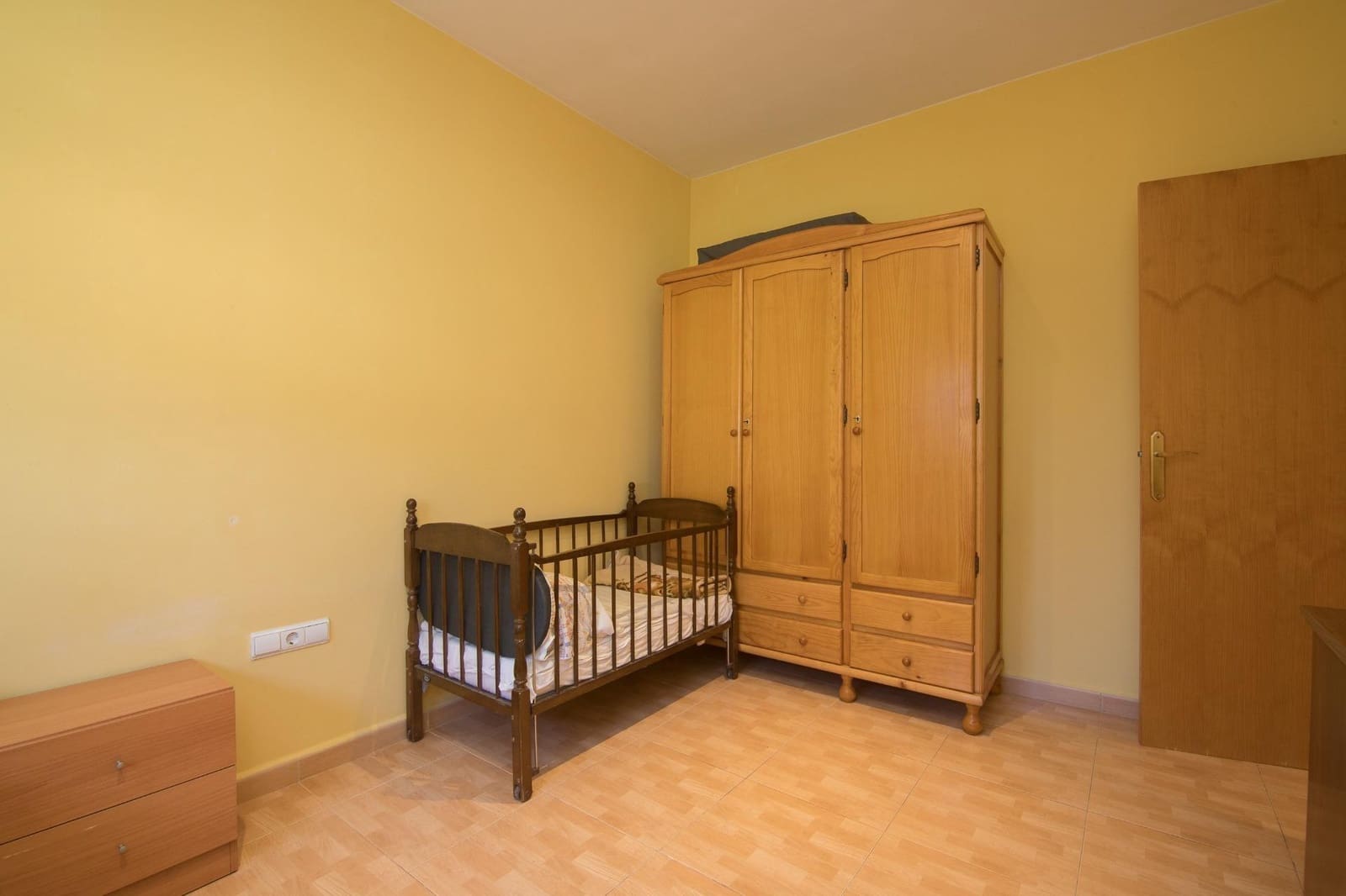 4 soveværelse Villa til salg i Algoda med swimmingpool - € 329.000 (Ref: 9797079)