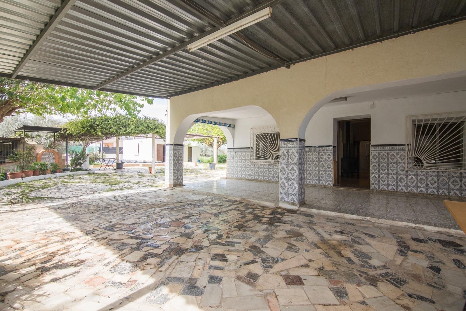 4 soveværelse Villa til salg i Algoda med swimmingpool - € 329.000 (Ref: 9797079)