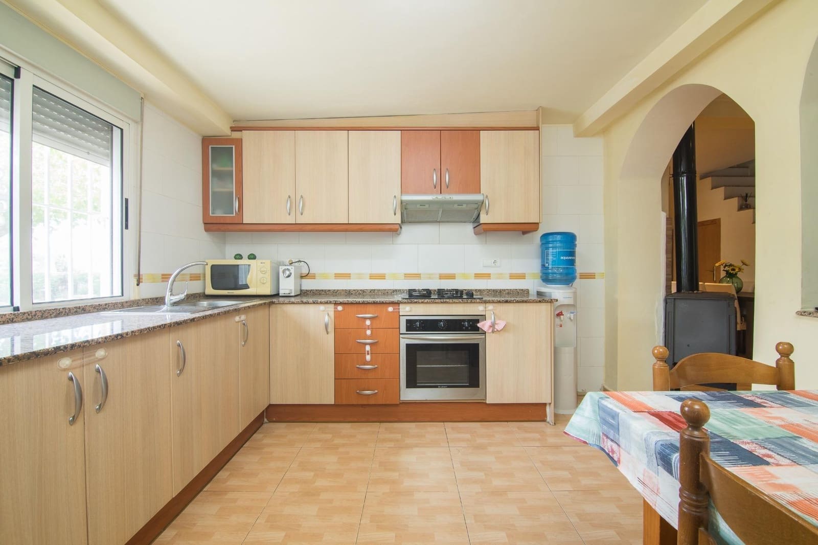 4 soveværelse Villa til salg i Algoda med swimmingpool - € 329.000 (Ref: 9797079)