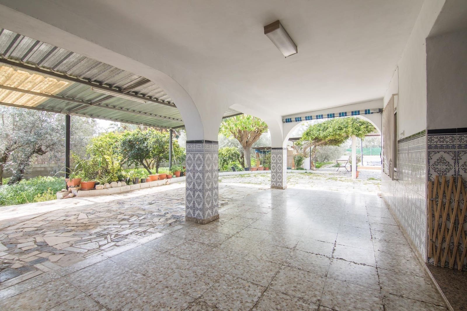 4 soveværelse Villa til salg i Algoda med swimmingpool - € 329.000 (Ref: 9797079)