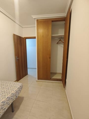 Piso de 2 habitaciones en Puerto Deportivo, Torrevieja en venta - 120.000 € (Ref: 9818210)