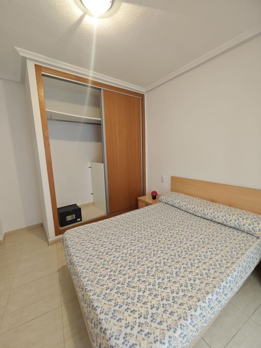 2 bedroom Flat for sale in Torrevieja - € 120,000 (Ref: 9818210)