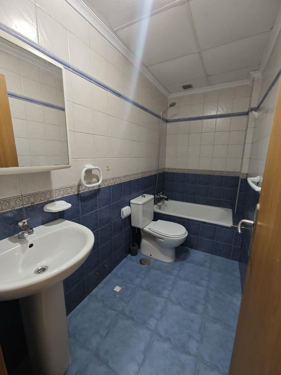 2 bedroom Flat for sale in Torrevieja - € 120,000 (Ref: 9818210)