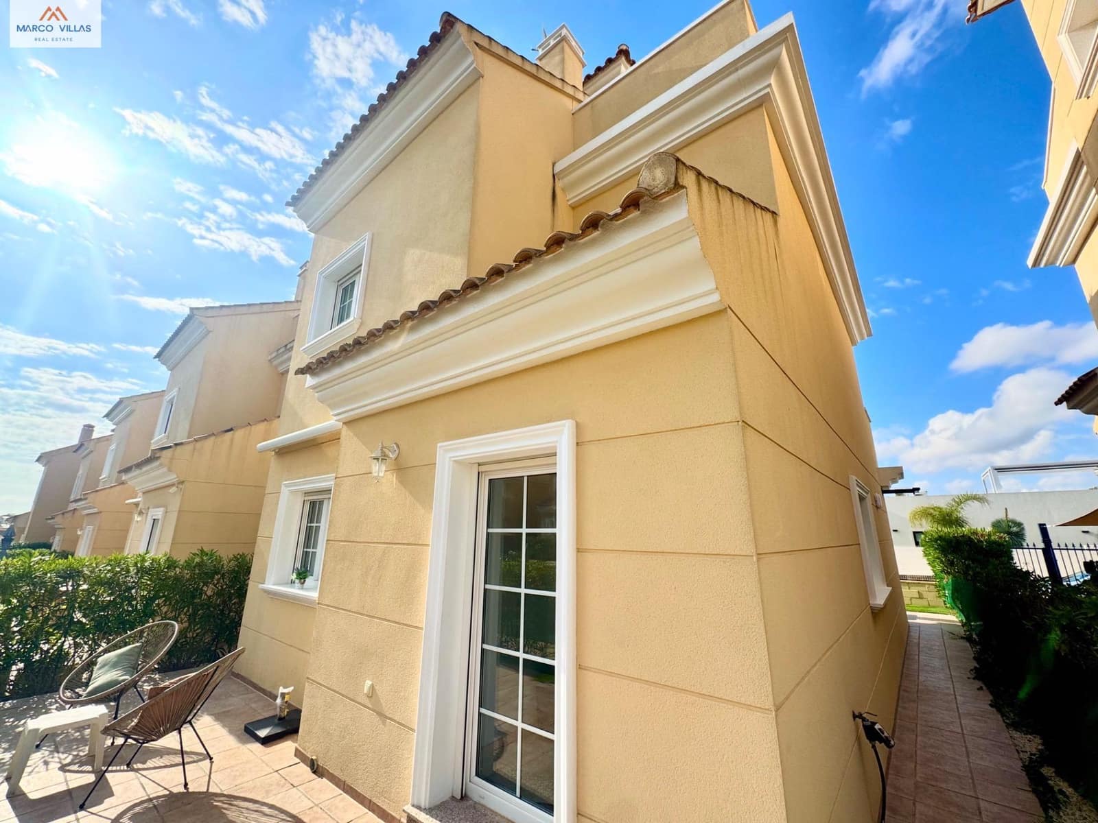 3 bedroom Villa for sale in San Fulgencio with pool garage - € 360,000 (Ref: 9820500)