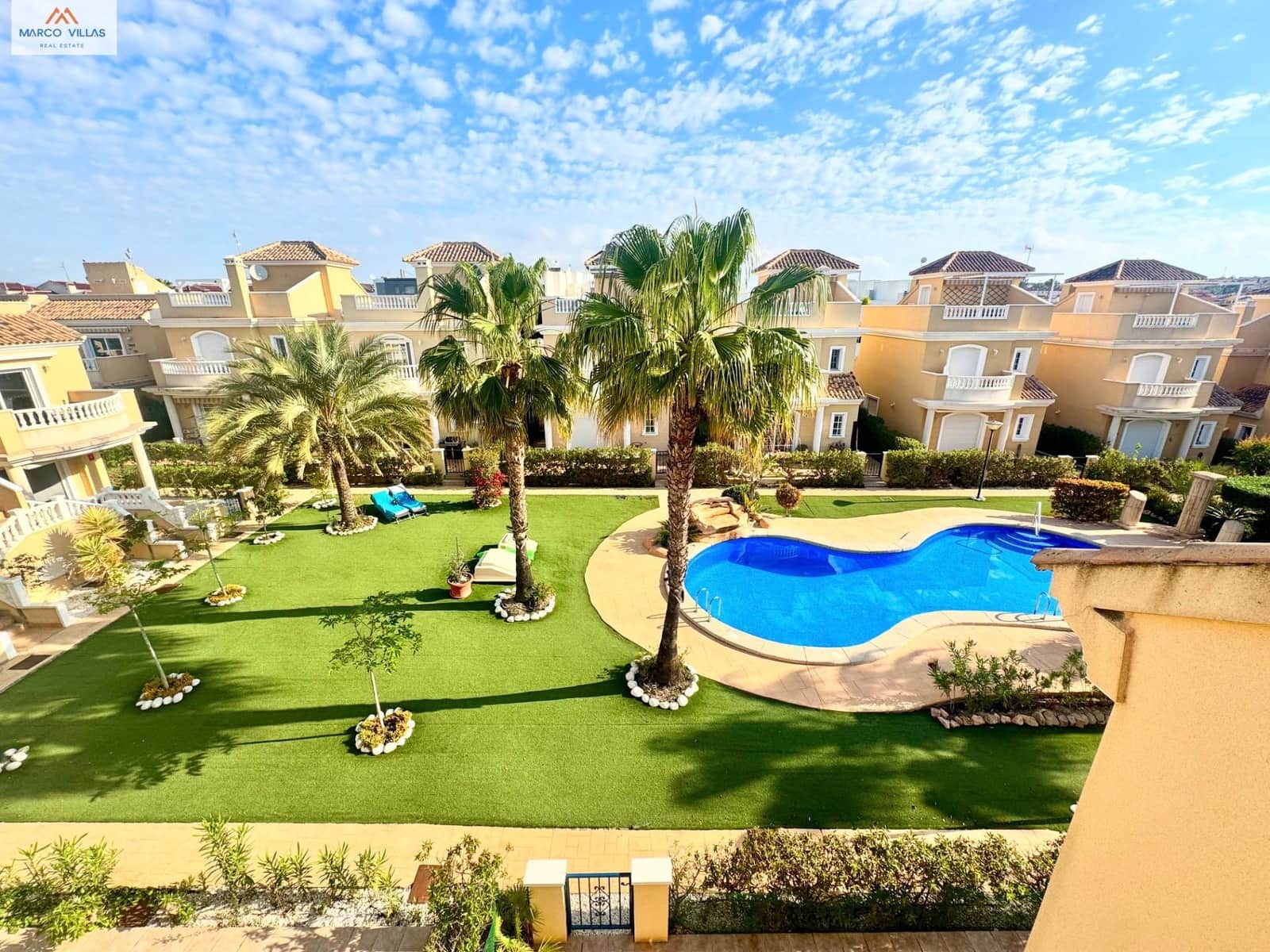 3 bedroom Villa for sale in San Fulgencio with pool garage - € 360,000 (Ref: 9820500)